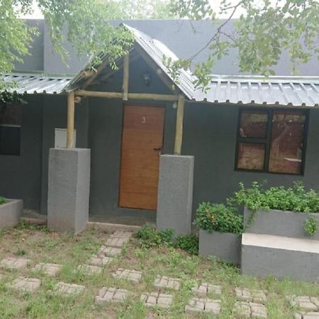 Svh Bush Lodge Marloth Park Exterior photo