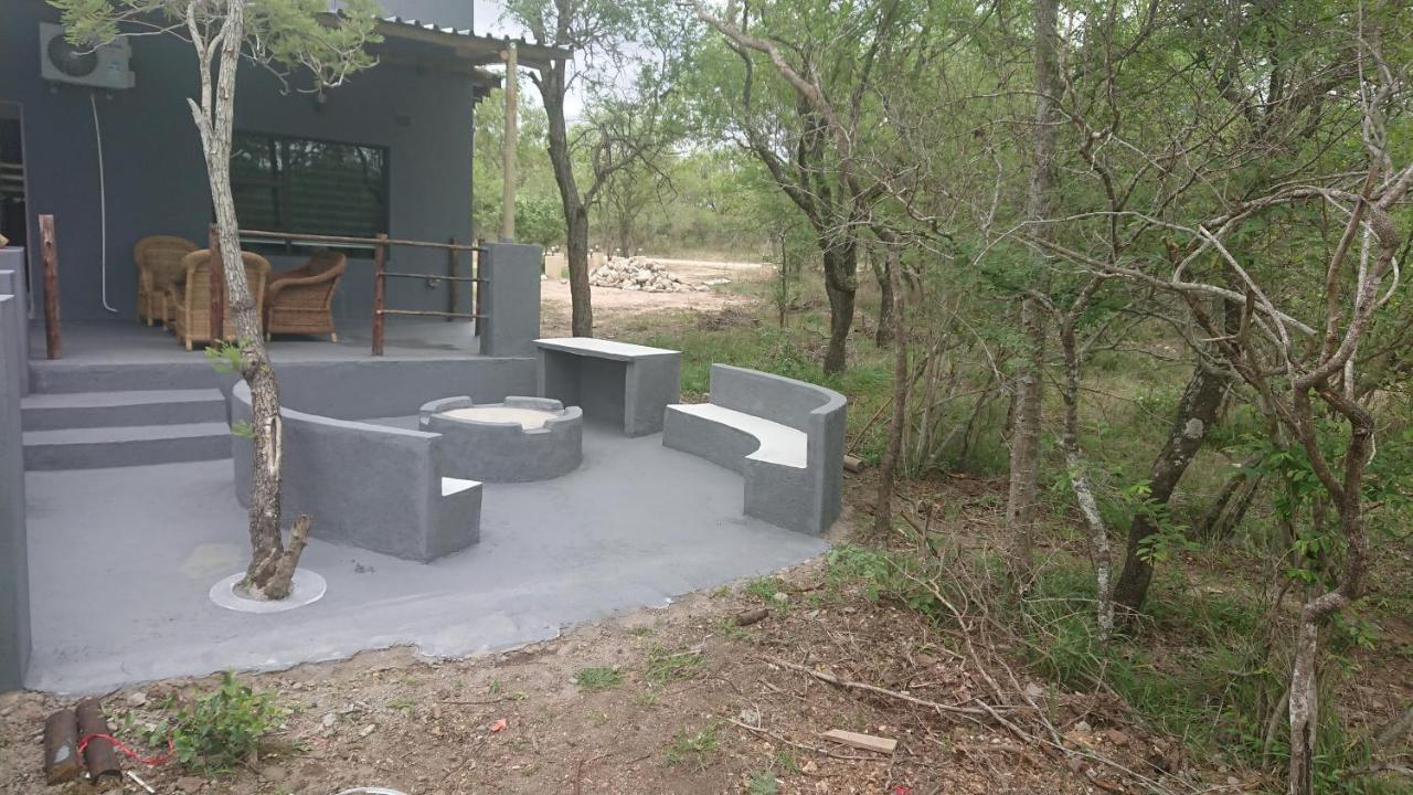 Svh Bush Lodge Marloth Park Exterior photo