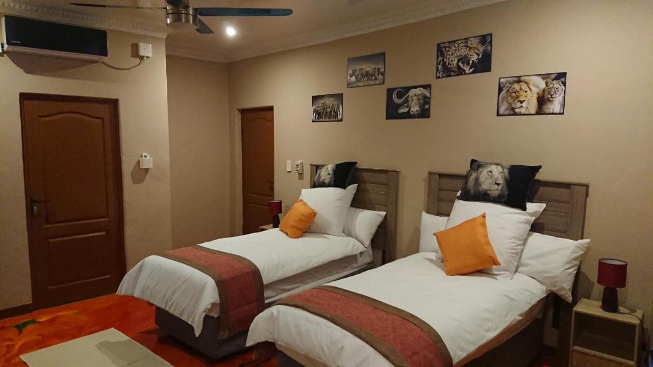 Svh Bush Lodge Marloth Park Exterior photo