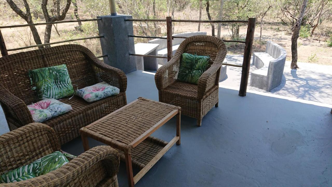 Svh Bush Lodge Marloth Park Exterior photo
